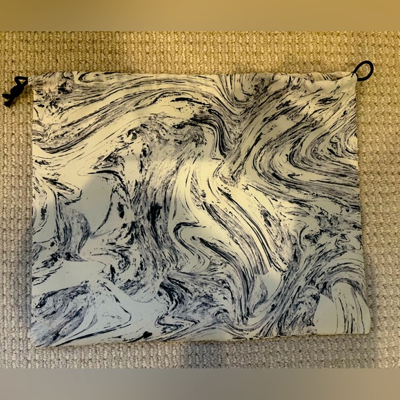 MZ Wallace dust bag - Picture 2 of 2